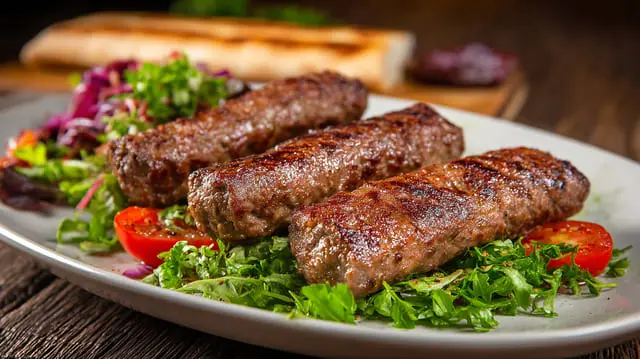 Cevapi comida barata